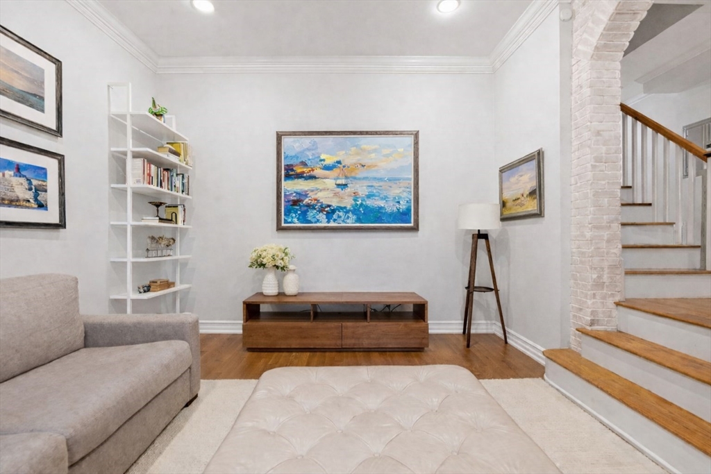 7 Upton St 1
