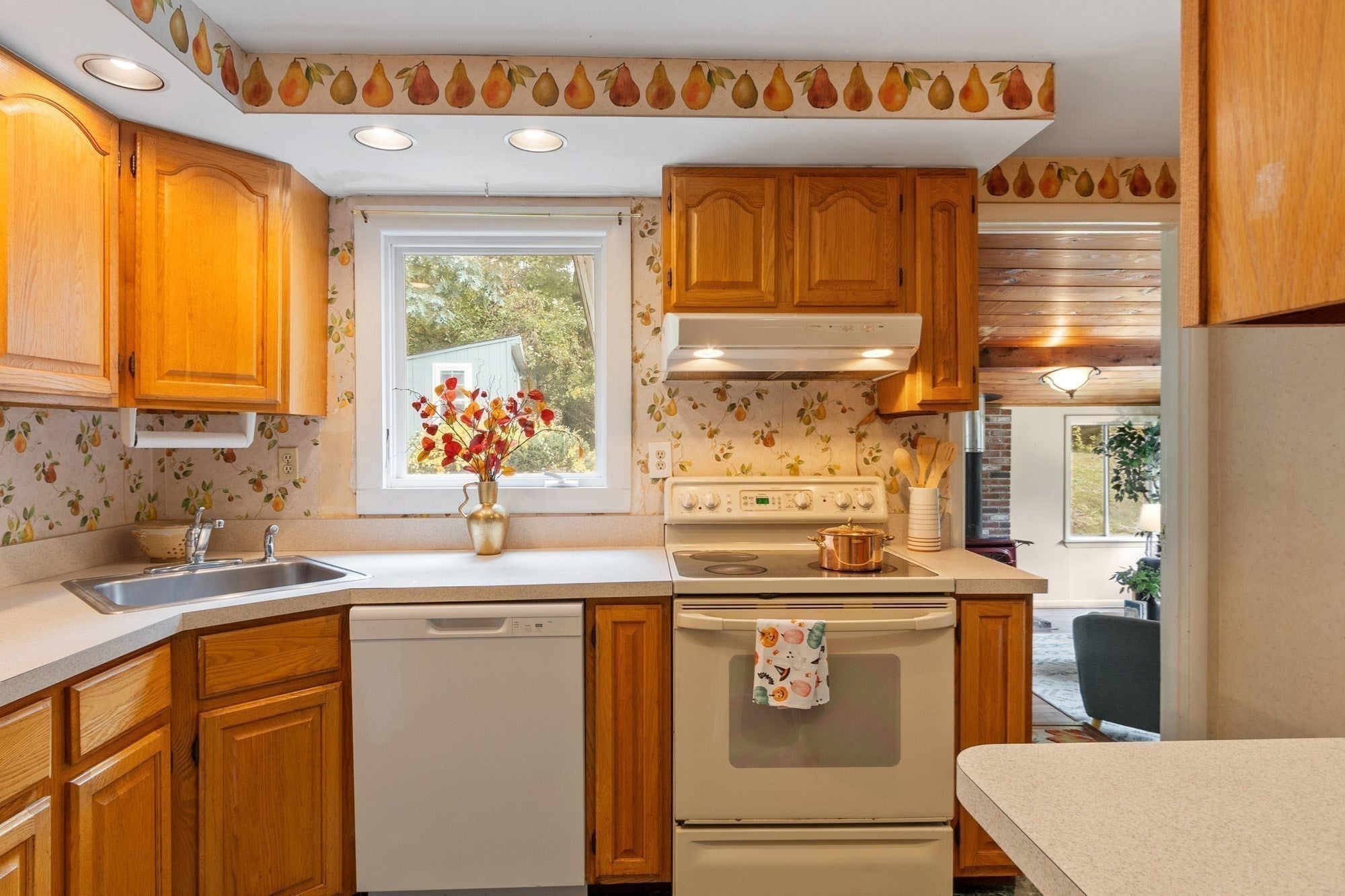 74 Davidson Rd, Boxborough, MA Photo #13
