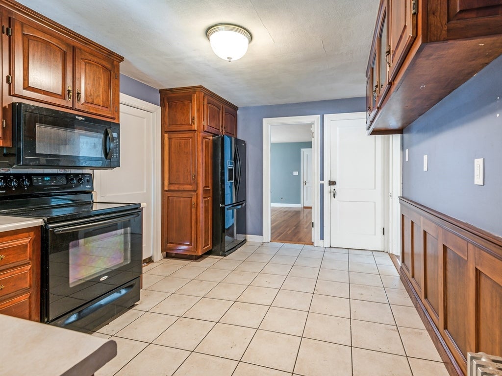 422 Mill St, Worcester, MA, 422 Mill St, Worcester, MA Photo #12