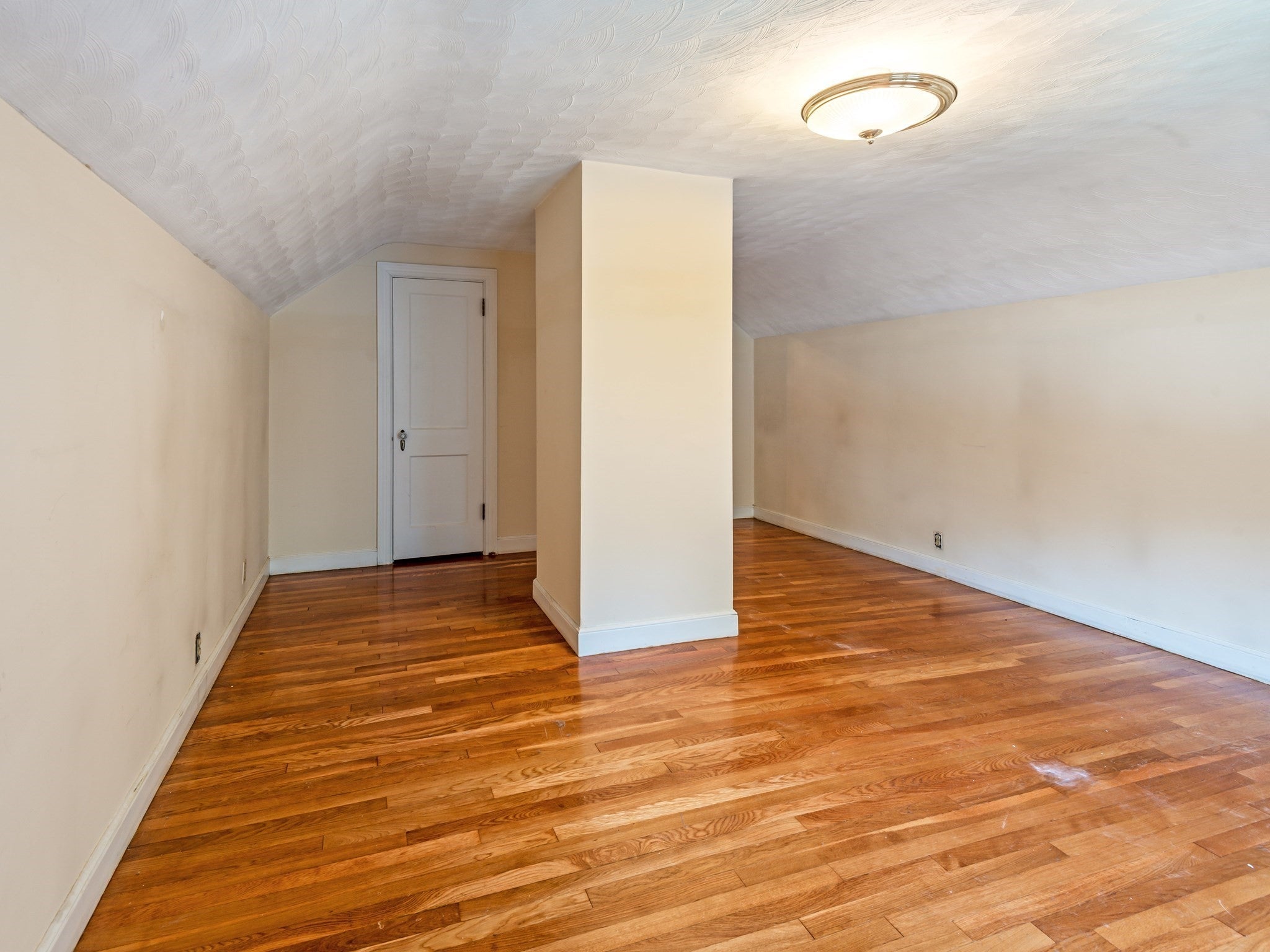 422 Mill St, Worcester, MA, 422 Mill St, Worcester, MA Photo #25