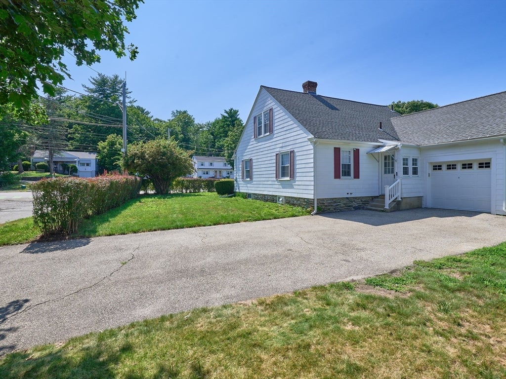 422 Mill St, Worcester, MA, 422 Mill St, Worcester, MA Photo #32