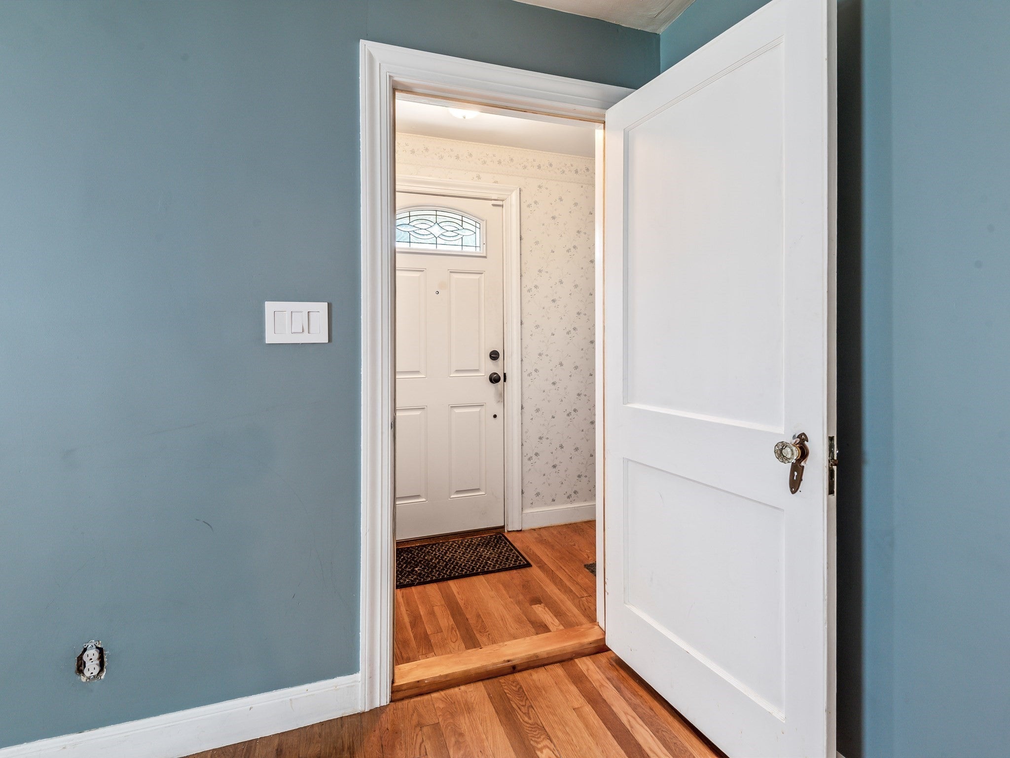 422 Mill St, Worcester, MA, 422 Mill St, Worcester, MA Photo #5