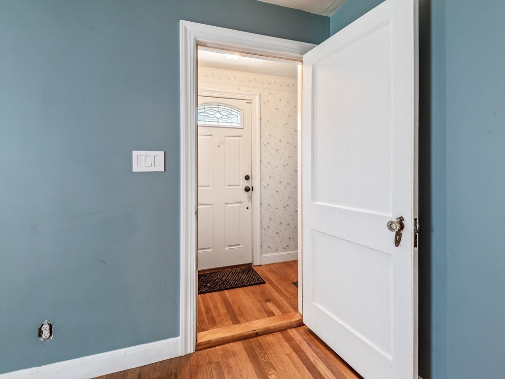 422 Mill St, Worcester, MA, 422 Mill St, Worcester, MA Photo #5