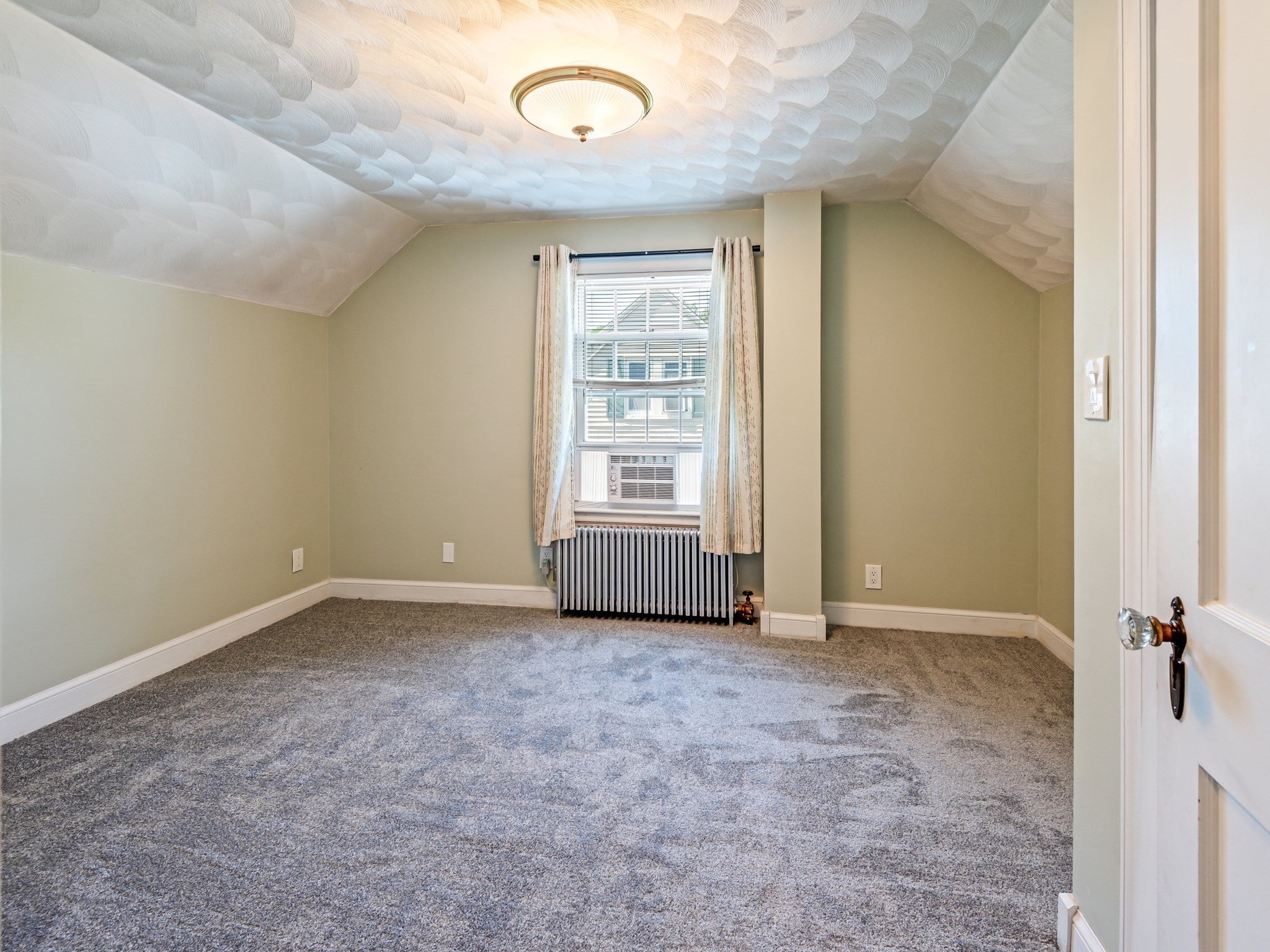 422 Mill St, Worcester, MA, 422 Mill St, Worcester, MA Photo #20