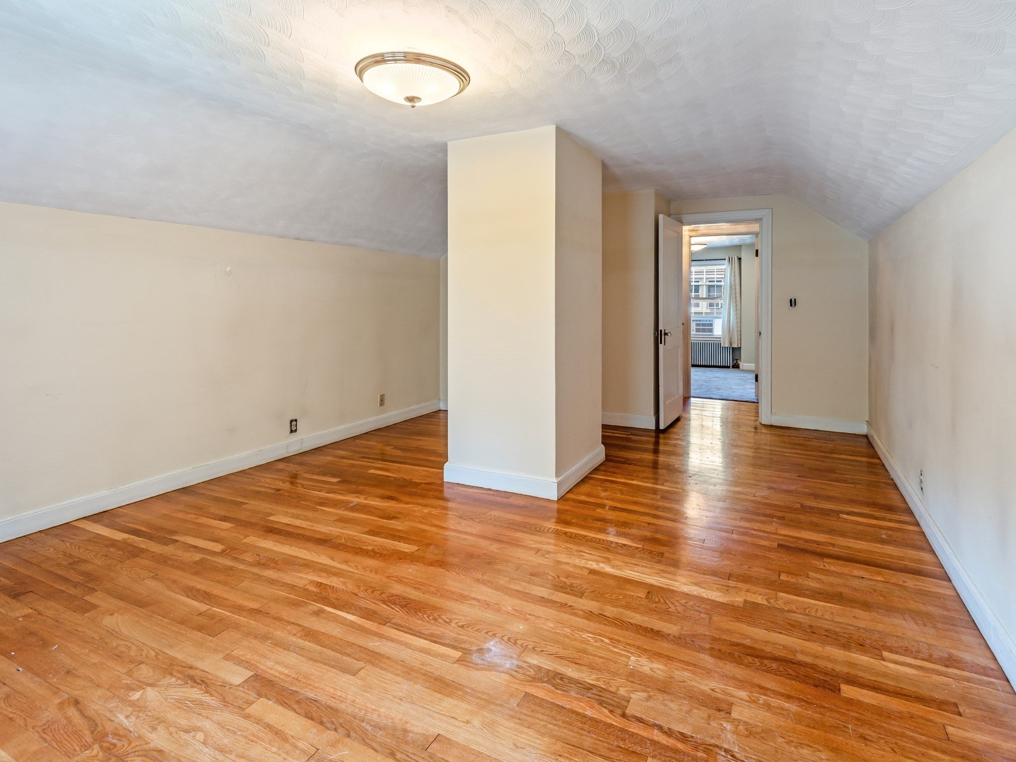 422 Mill St, Worcester, MA, 422 Mill St, Worcester, MA Photo #24