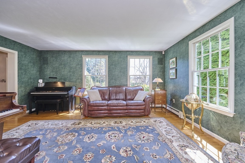 70 Harrington Rd