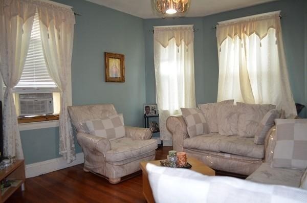 19 Montfern Avenue 3