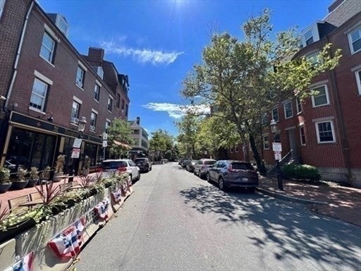 87 Main St #3, Boston, MA Photo #8