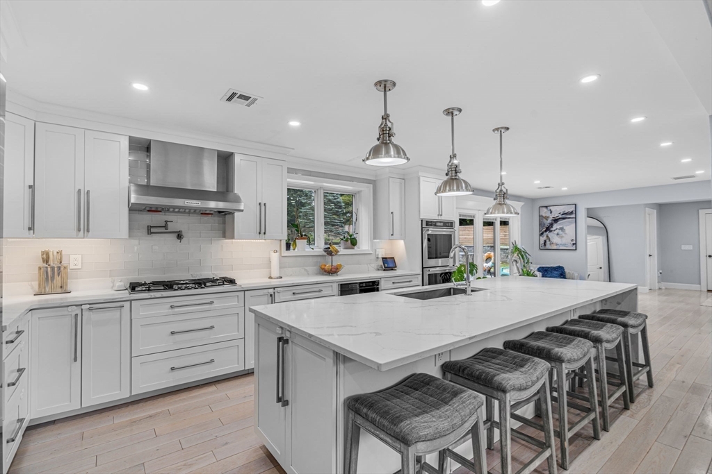 34 Cedar St