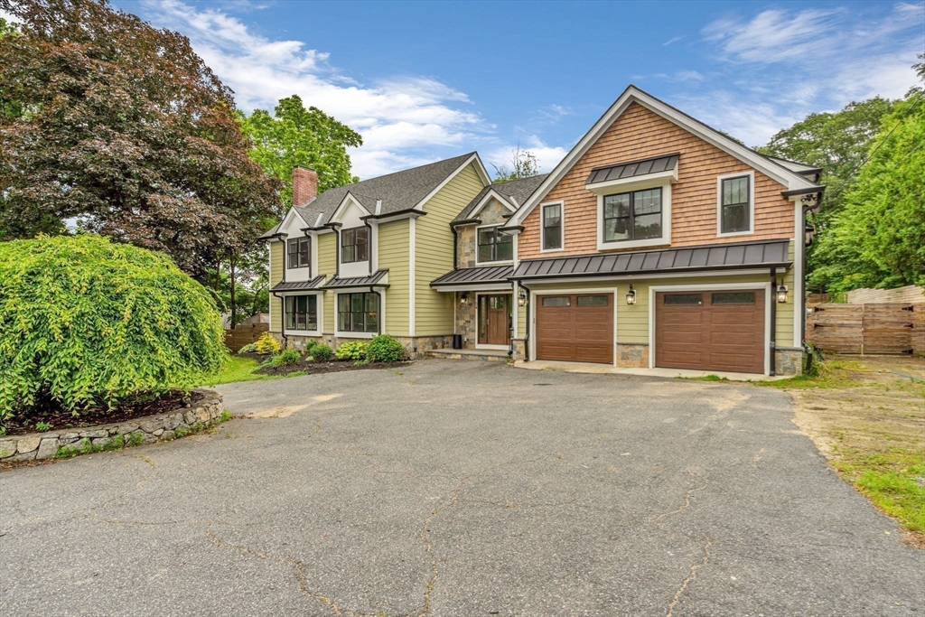 34 Cedar St