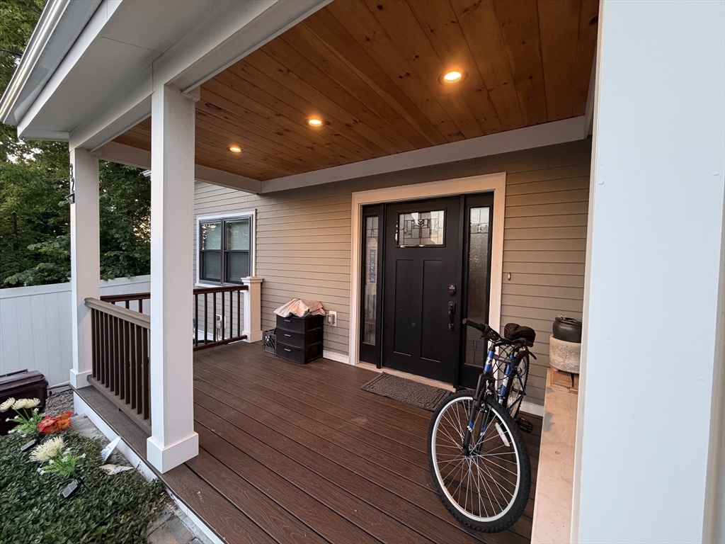 32 Fremont Ave