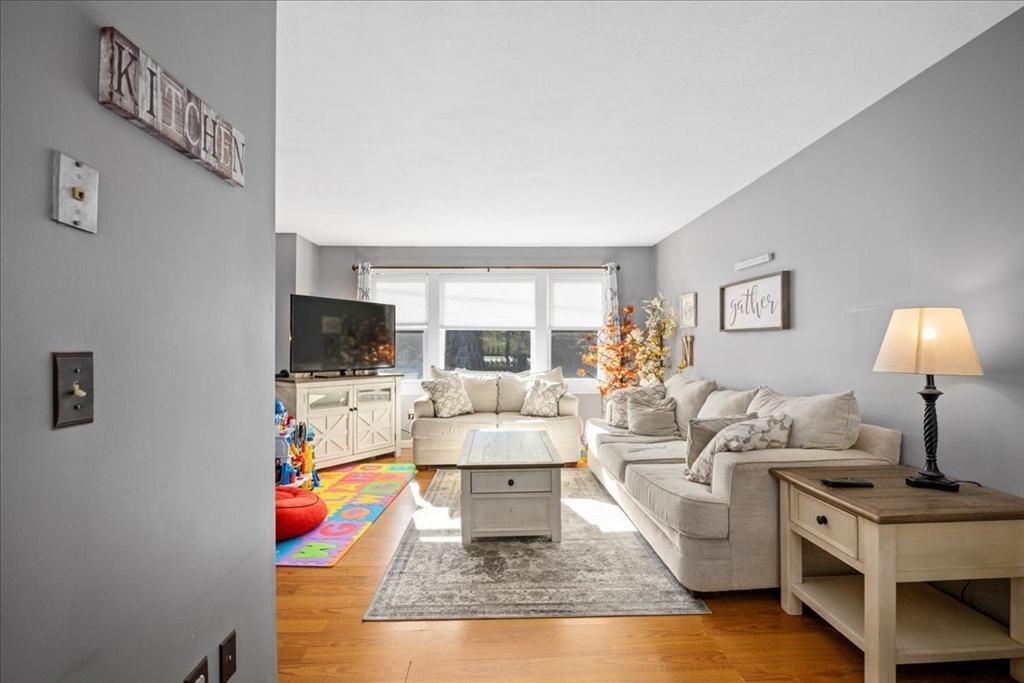 56 Crisci Street