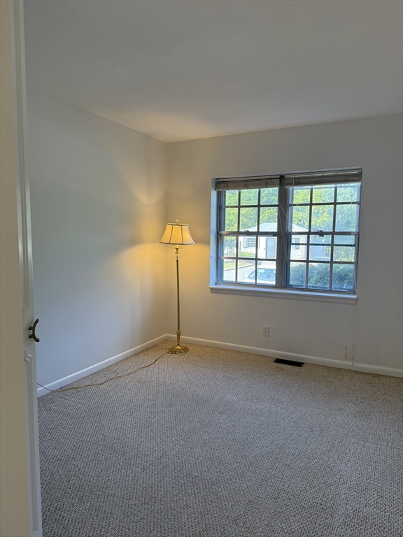 Boston, Massachusetts 02135, United States, 2 Bedrooms Bedrooms, ,1 BathroomBathrooms,Residential,Active,211819