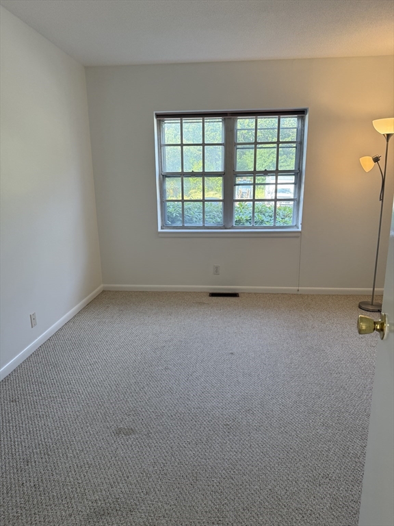 Boston, Massachusetts 02135, United States, 2 Bedrooms Bedrooms, ,1 BathroomBathrooms,Residential,Active,211819