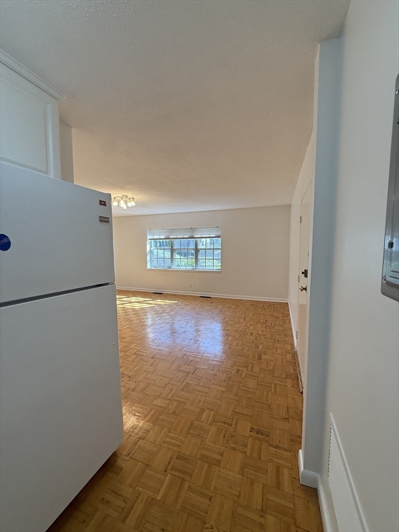 Boston, Massachusetts 02135, United States, 2 Bedrooms Bedrooms, ,1 BathroomBathrooms,Residential,Active,211819