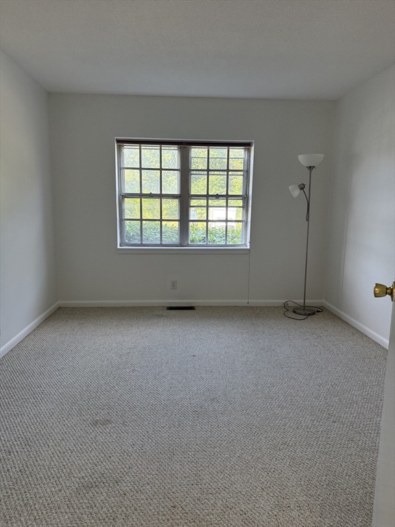 Boston, Massachusetts 02135, United States, 2 Bedrooms Bedrooms, ,1 BathroomBathrooms,Residential,Active,211819