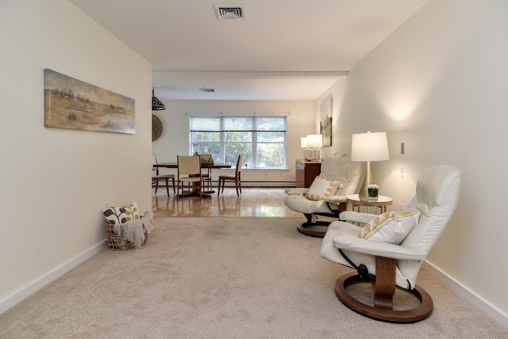 34 Meeting House Lane 111