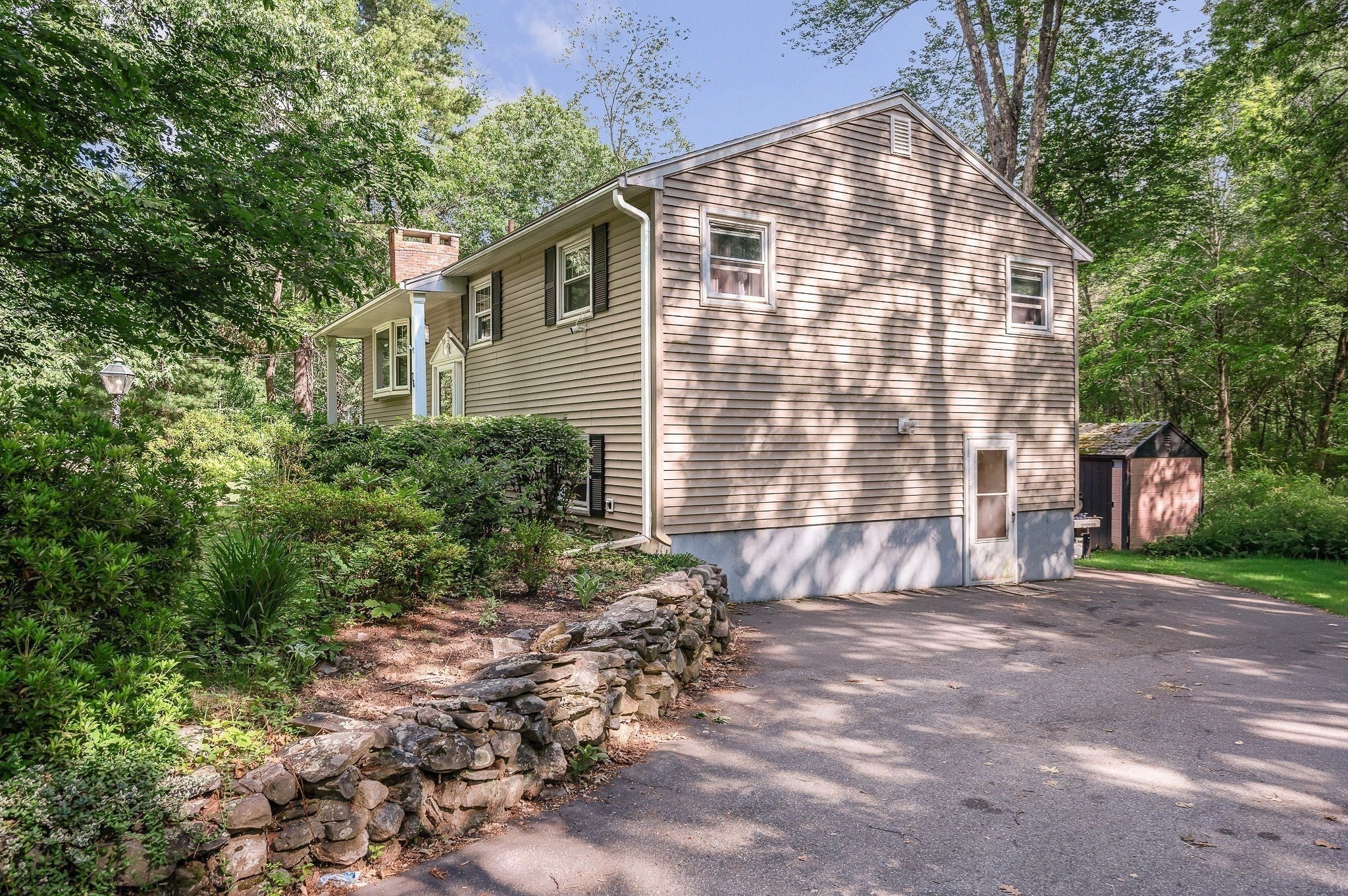 76 Maple St.