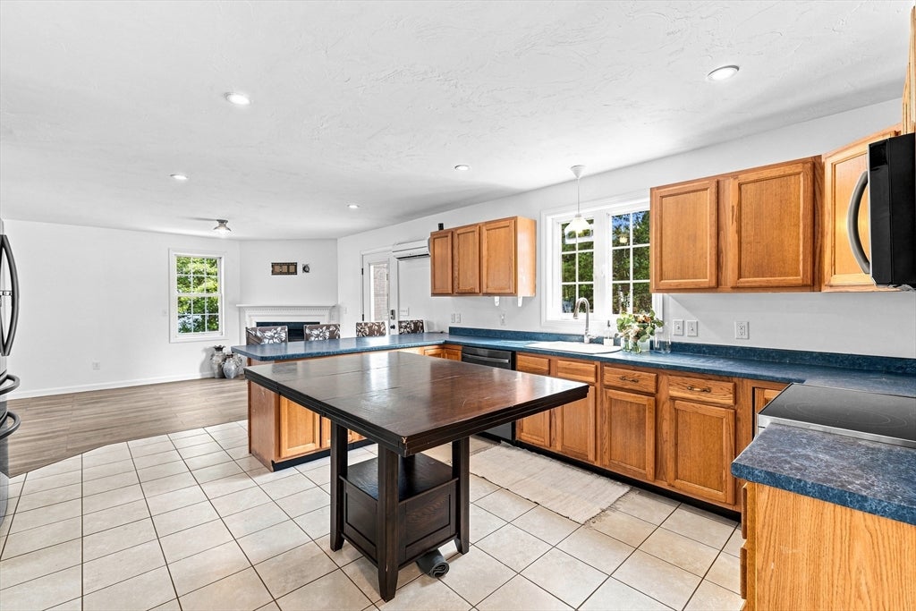 21 Forestview Dr, Fairhaven, MA, 21 Forestview Dr, Fairhaven, MA Photo #11