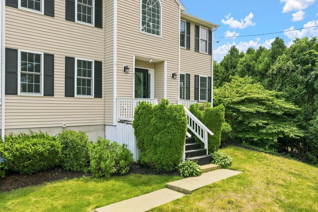 21 Forestview Dr, Fairhaven, MA, 21 Forestview Dr, Fairhaven, MA Photo #4