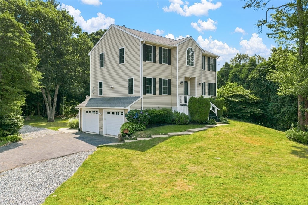 21 Forestview Dr, Fairhaven, MA, 21 Forestview Dr, Fairhaven, MA Photo #1