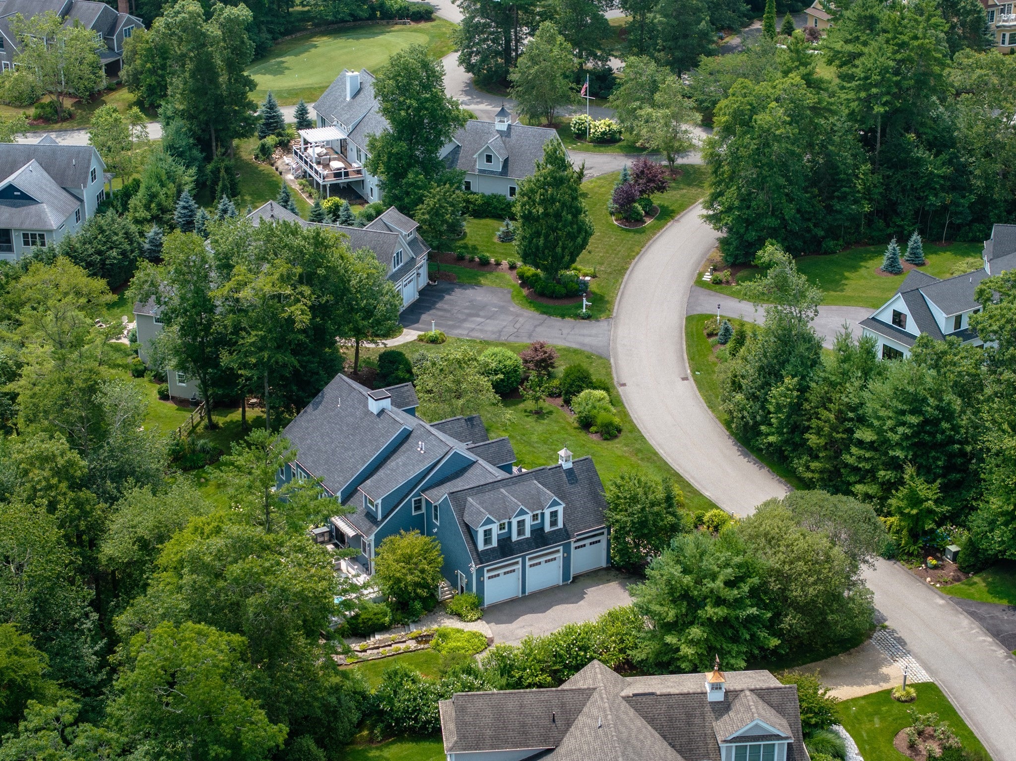 4 Beech Tree Ln