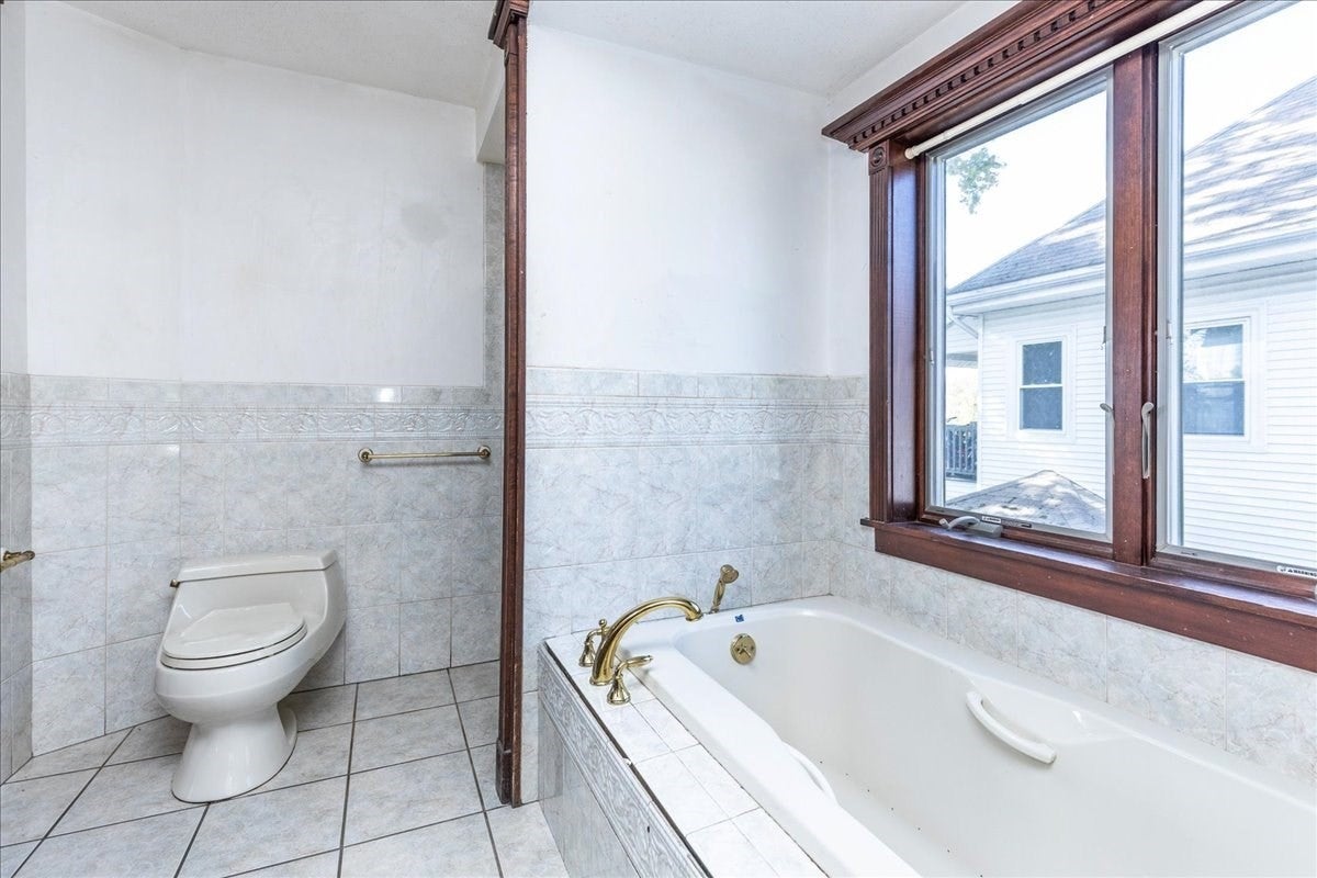 152 Lawrence St, Malden, MA Photo #33