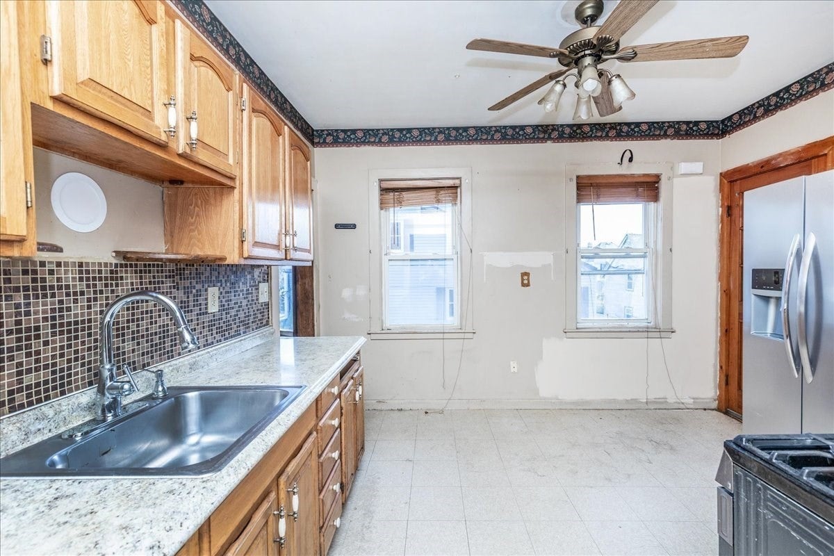 152 Lawrence St, Malden, MA Photo #29