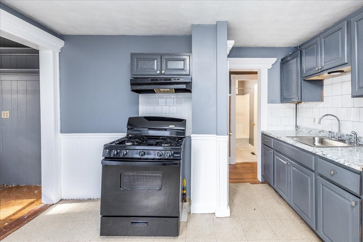 152 Lawrence St, Malden, MA Photo #11