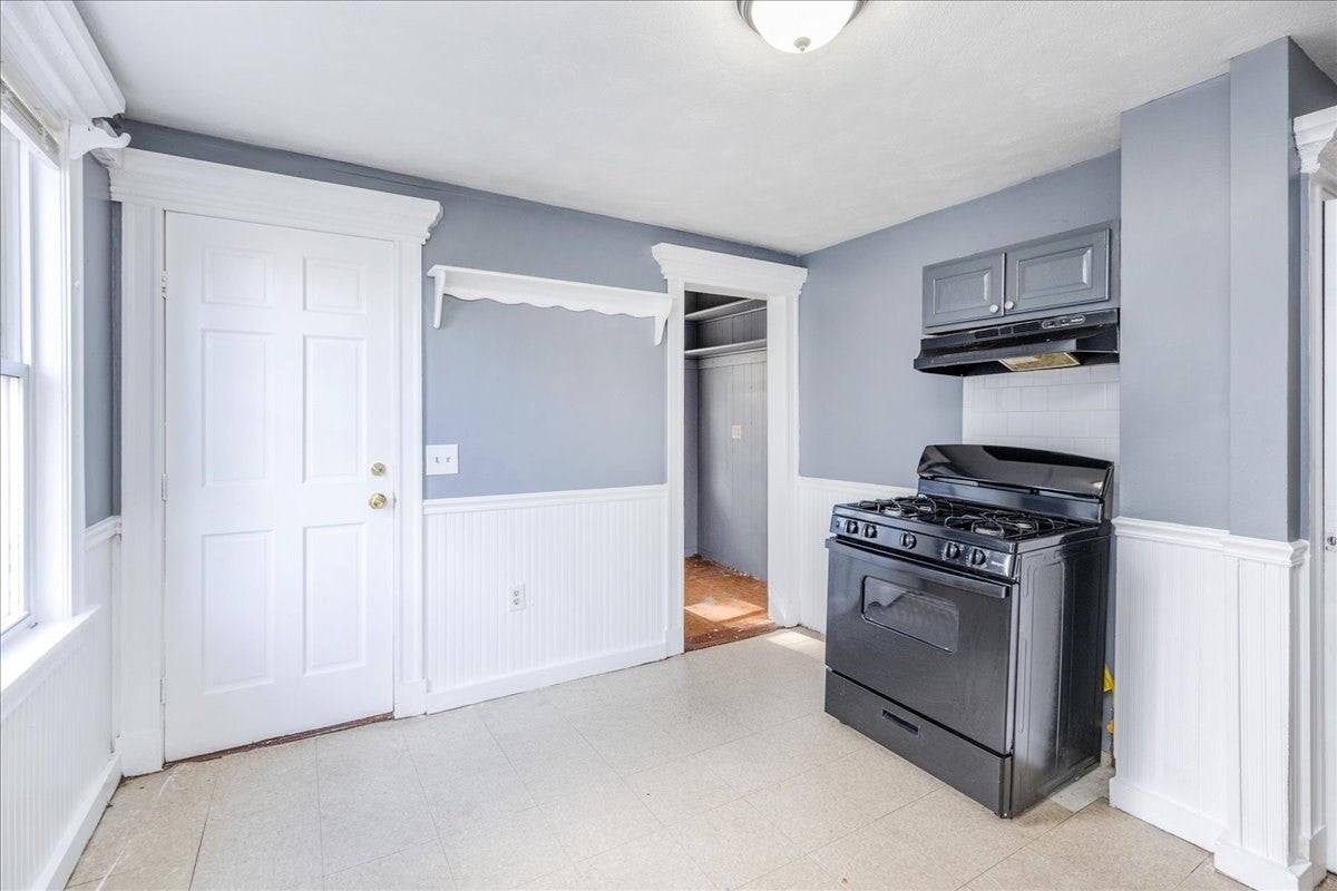 152 Lawrence St, Malden, MA Photo #10