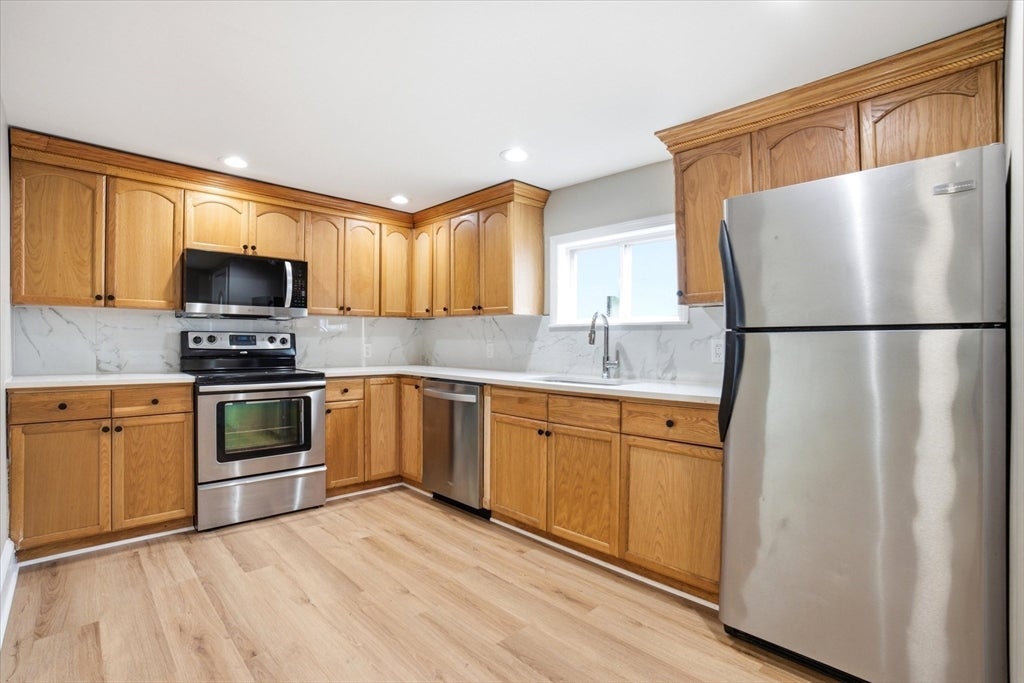 113 Liberty St, Lowell, MA, 113 Liberty St, Lowell, MA Photo #12