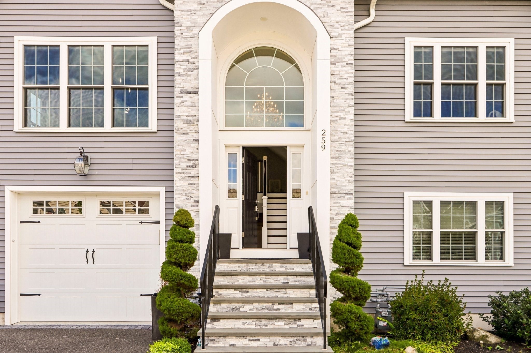 Photo of 259 Oakwood Ave, Revere, MA