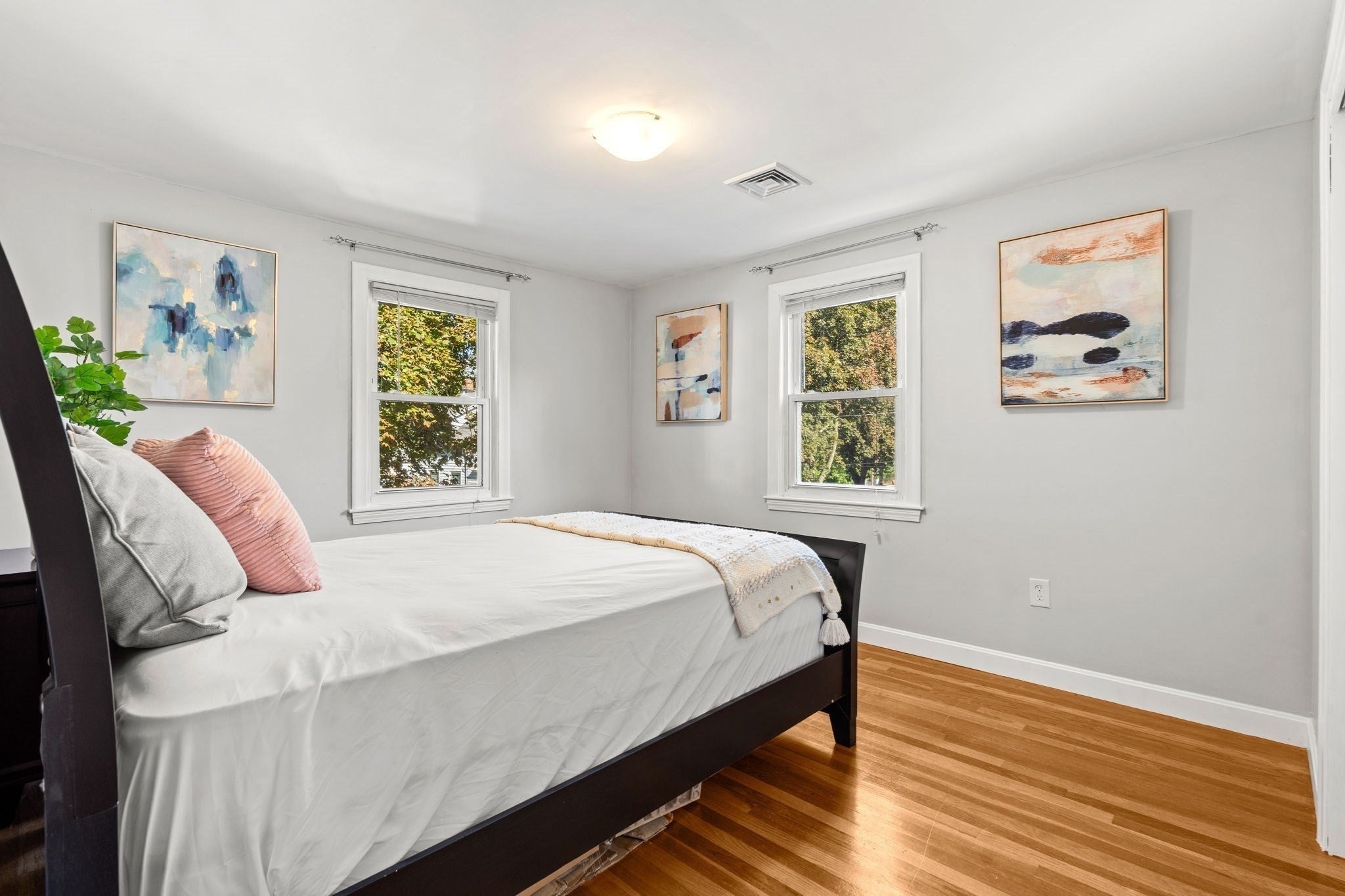 37 Andrews St, Medford, MA Photo #23
