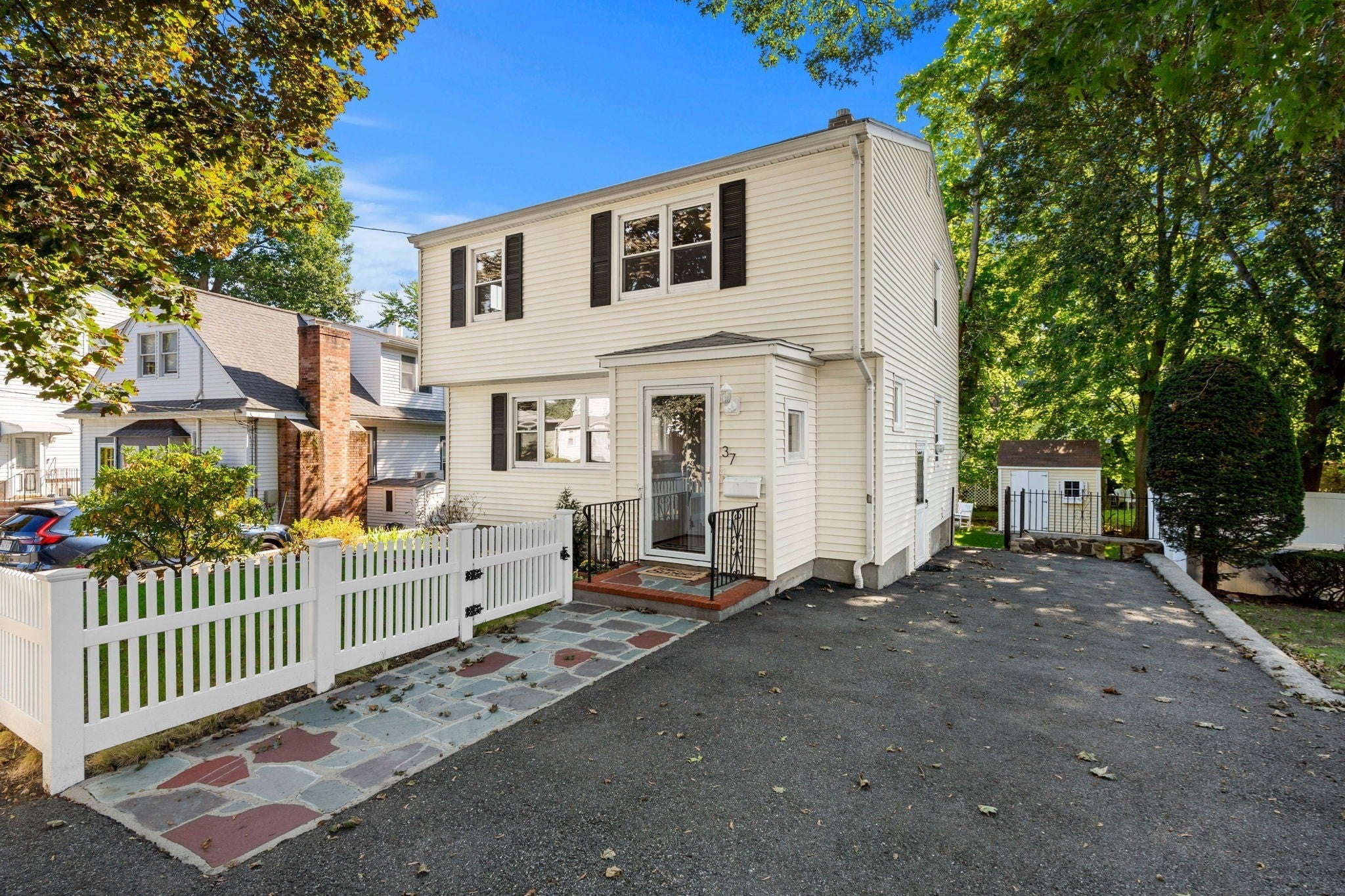 37 Andrews St, Medford, MA Photo #30