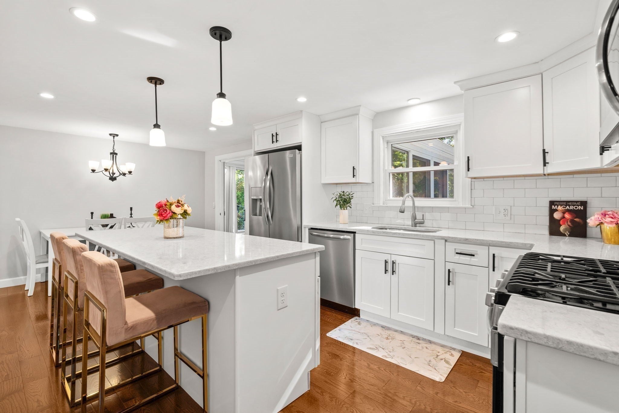 37 Andrews St, Medford, MA Photo #7