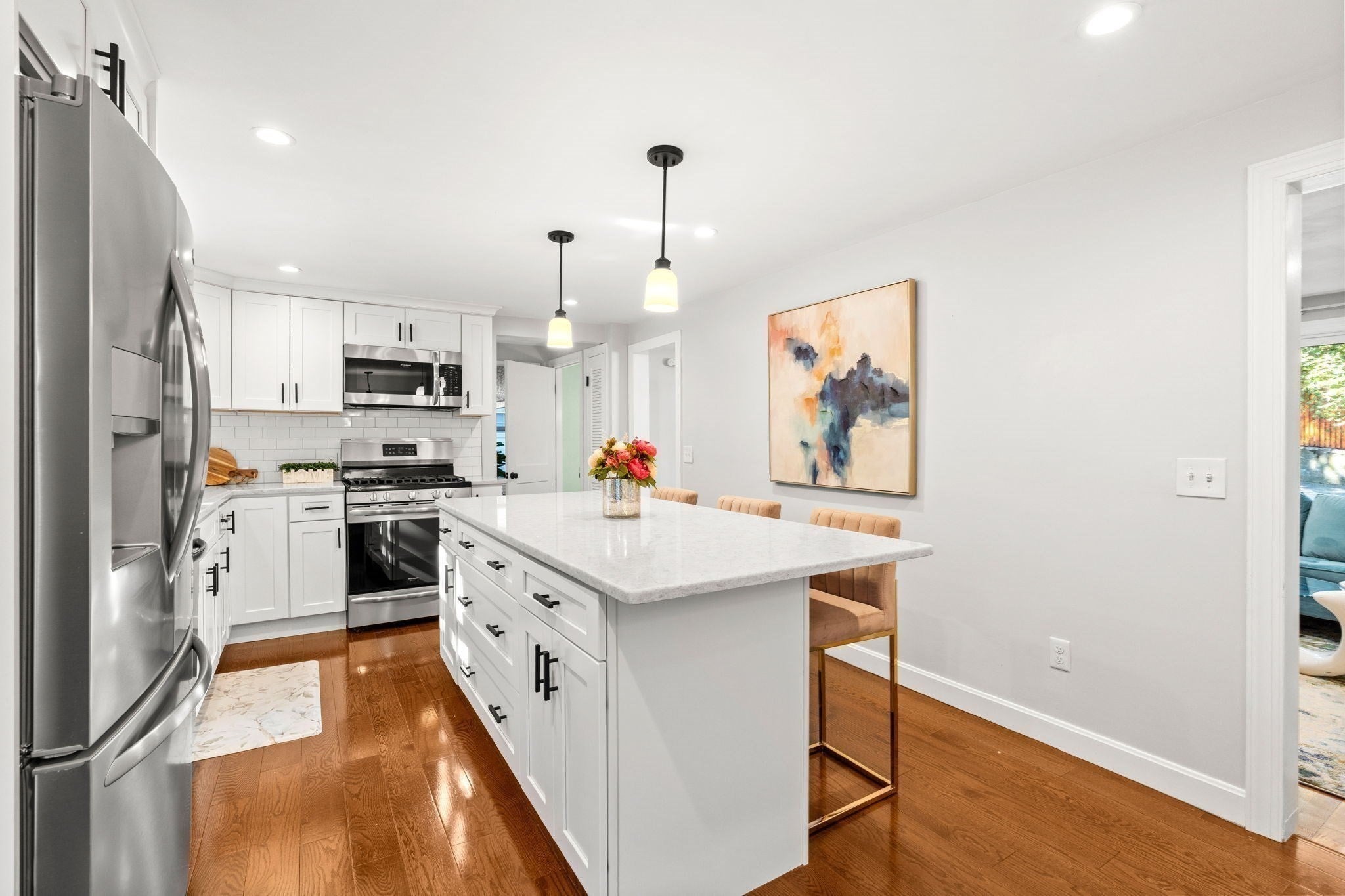 37 Andrews St, Medford, MA Photo #6