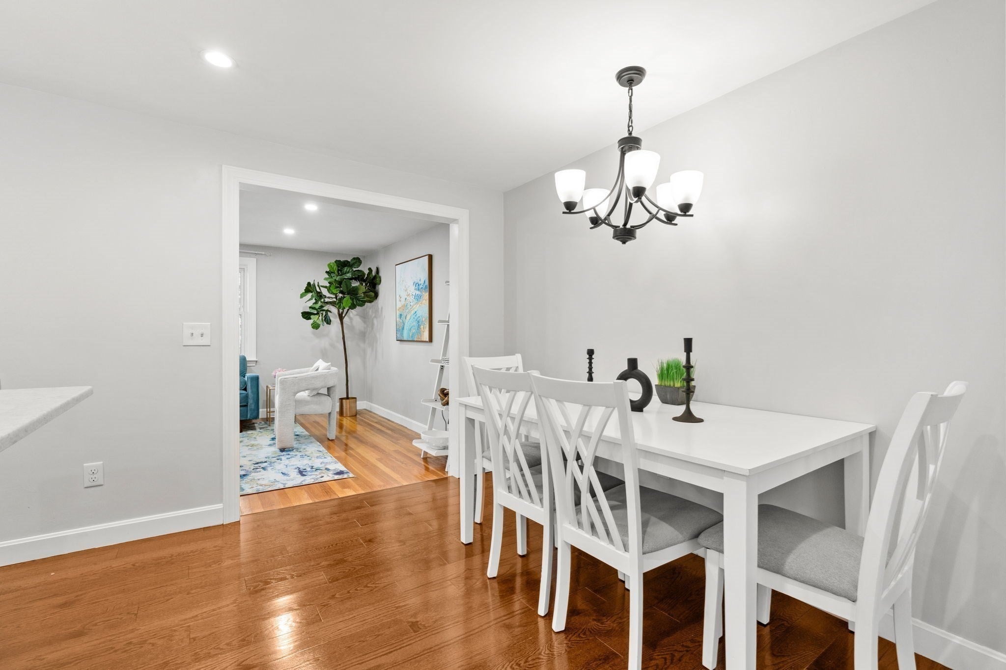 37 Andrews St, Medford, MA Photo #10