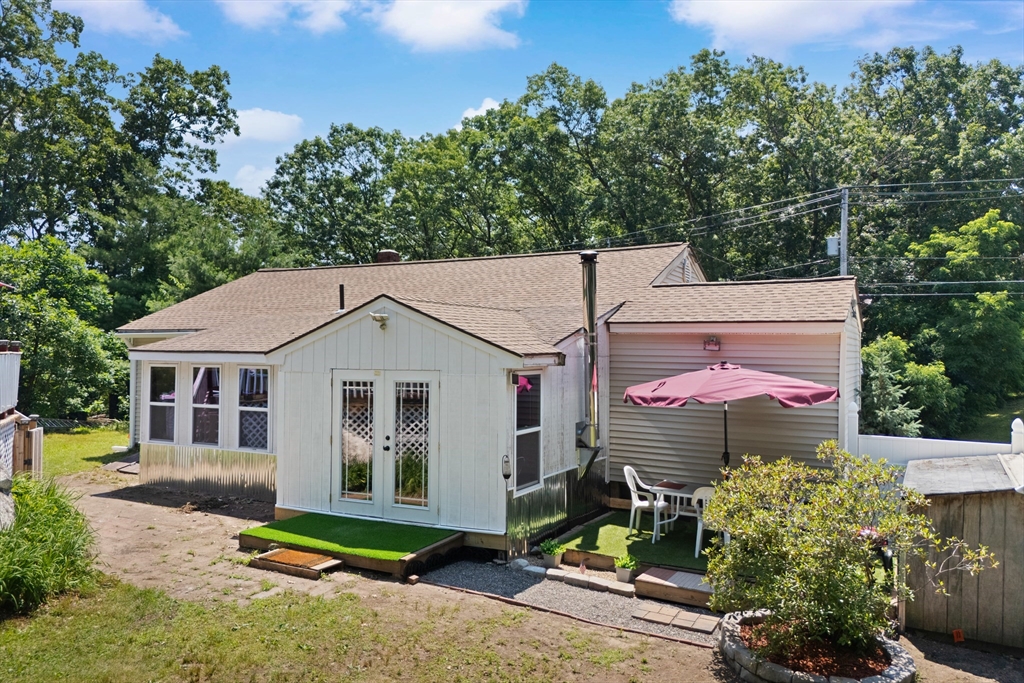 215 Donohue Rd