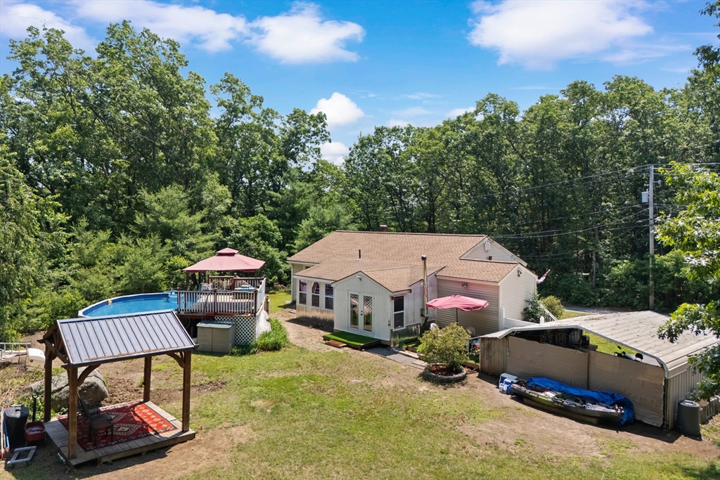 215 Donohue Rd