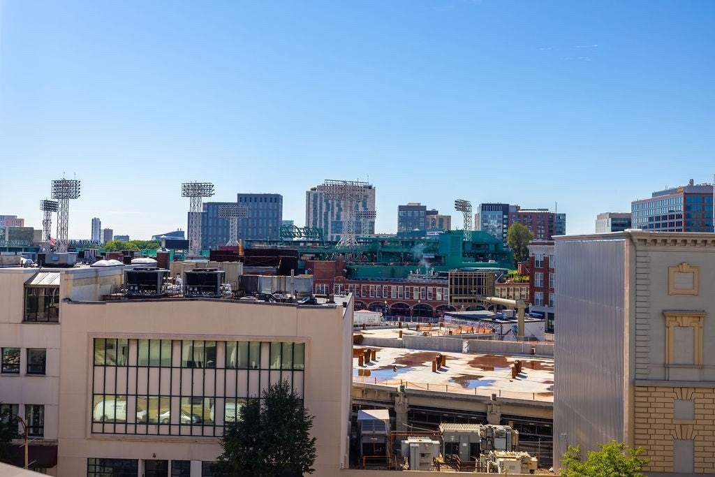 566 Commonwealth AVE #708, Boston, MA Photo #15