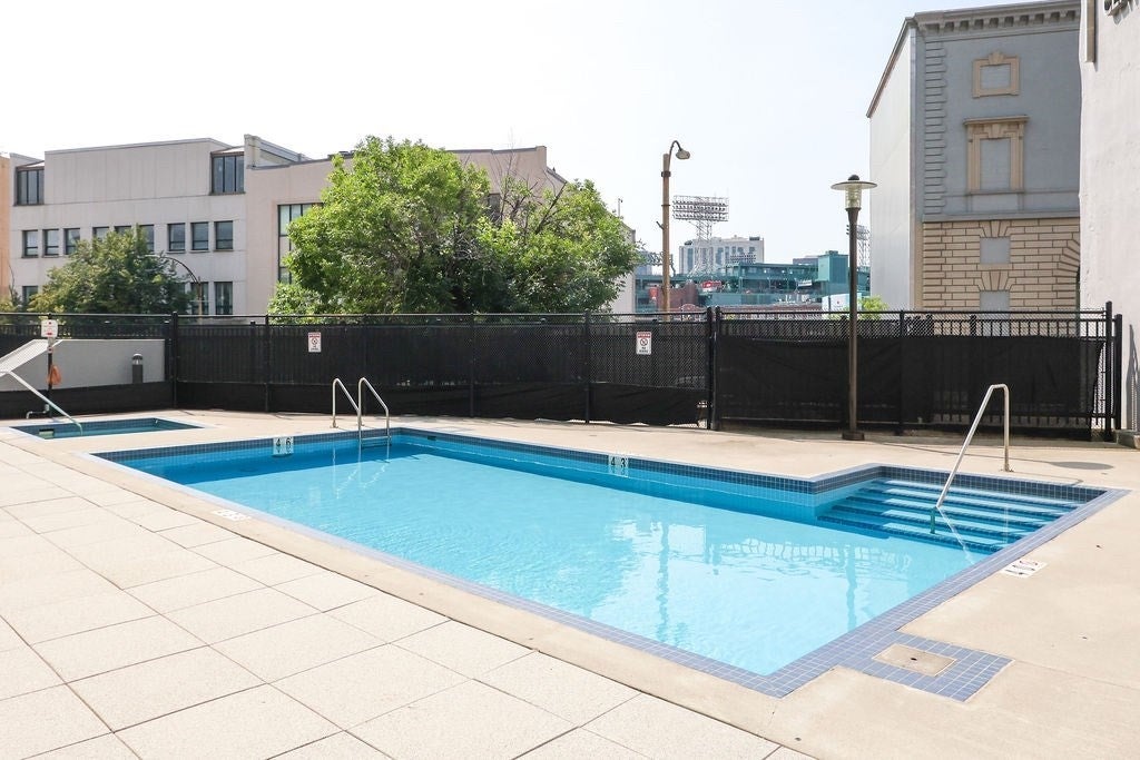 566 Commonwealth AVE #708, Boston, MA Photo #21