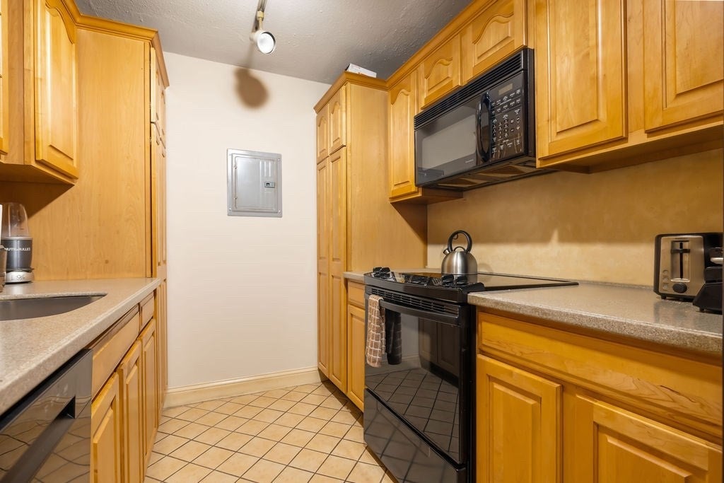 566 Commonwealth AVE #708, Boston, MA Photo #6
