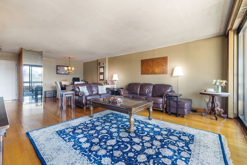 566 Commonwealth AVE 708, Boston MA 02215