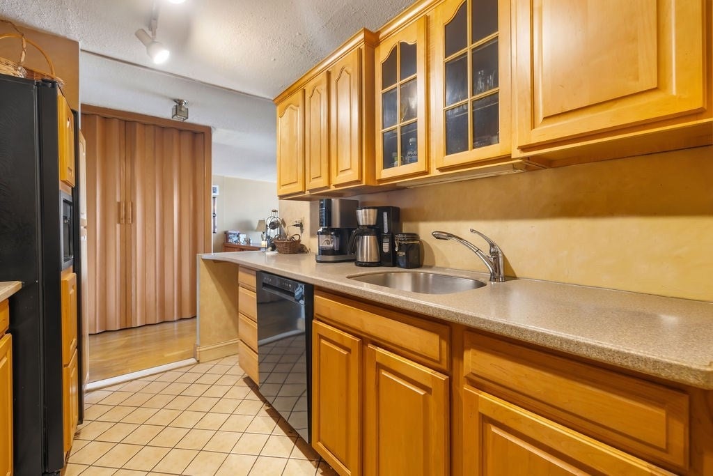 566 Commonwealth AVE #708, Boston, MA Photo #7