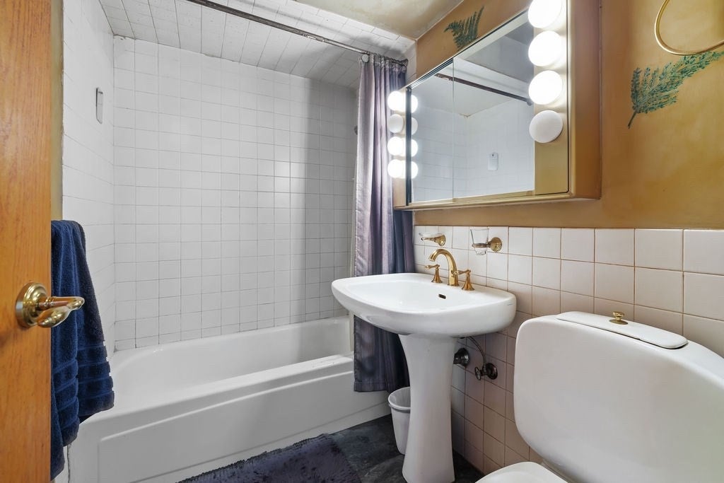 566 Commonwealth AVE #708, Boston, MA Photo #8