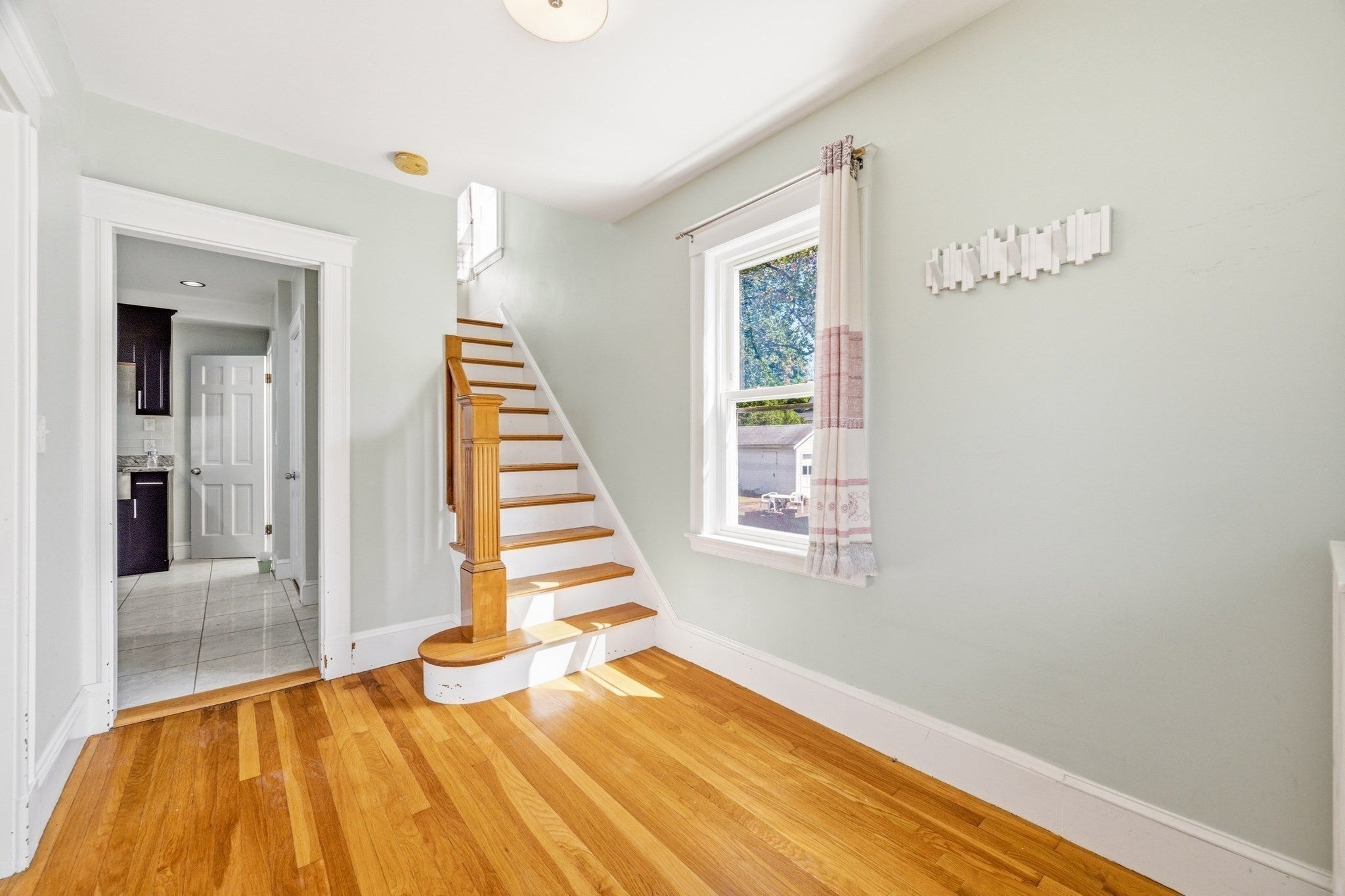90 Standish Ave, Quincy, MA Photo #21