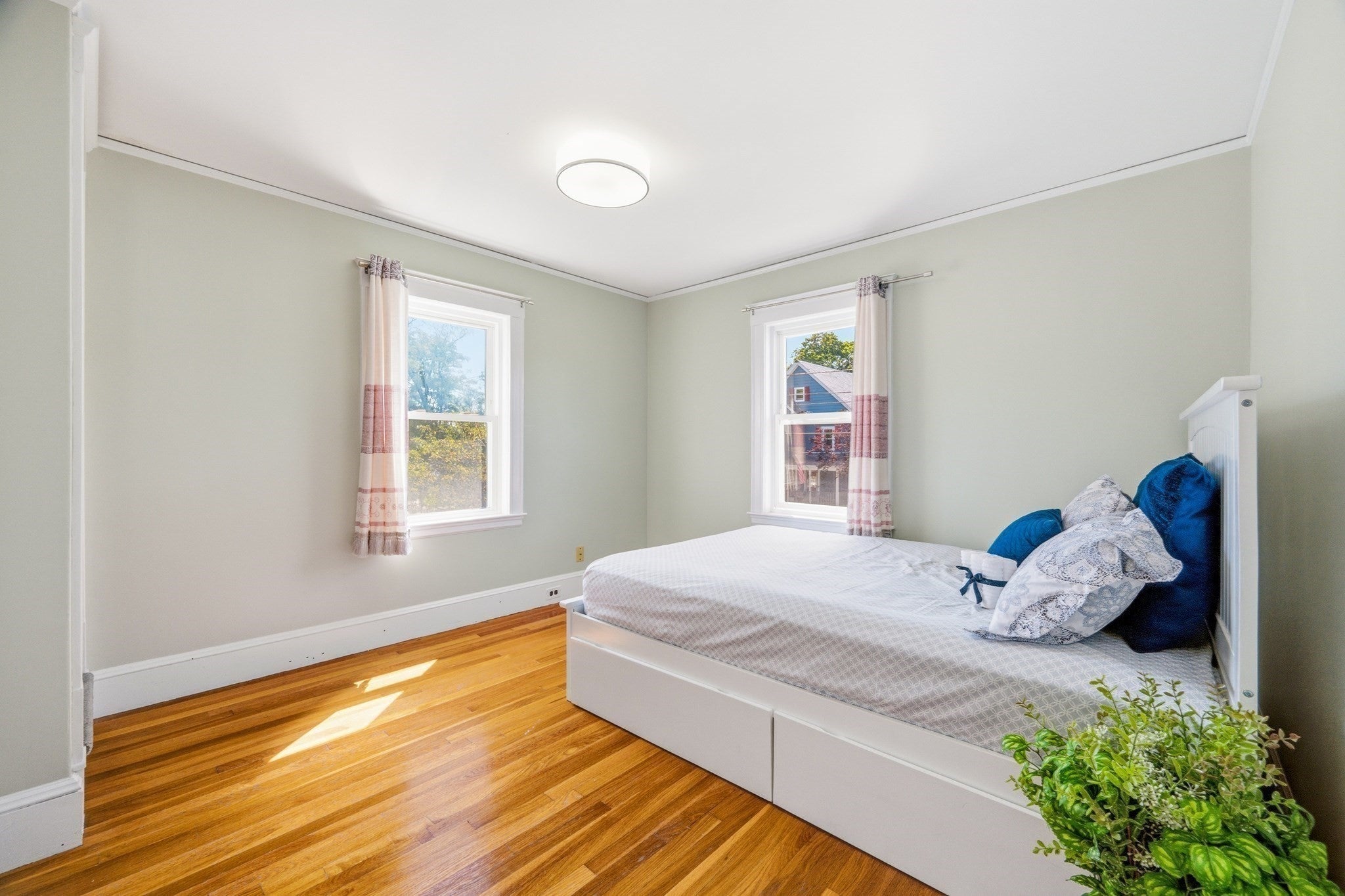 90 Standish Ave, Quincy, MA Photo #29