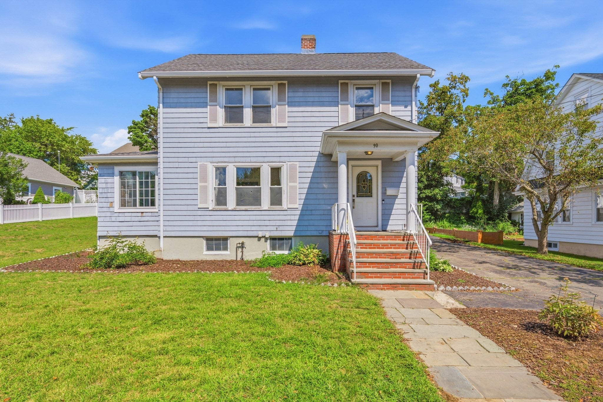 Photo of 90 Standish Ave, Quincy, MA