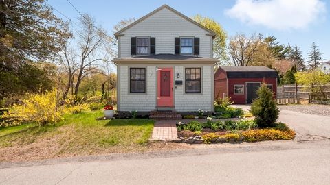 Photo of 8 Graham Ave, Newbury, MA 01951 (MLS # 73514133)