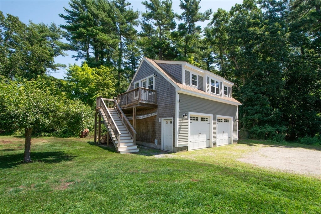 26 Pine St, Hanson, MA Photo #6